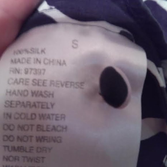 womens GIOVANNI 100% Silk Blouse Shirt size S - Picture 3 of 4